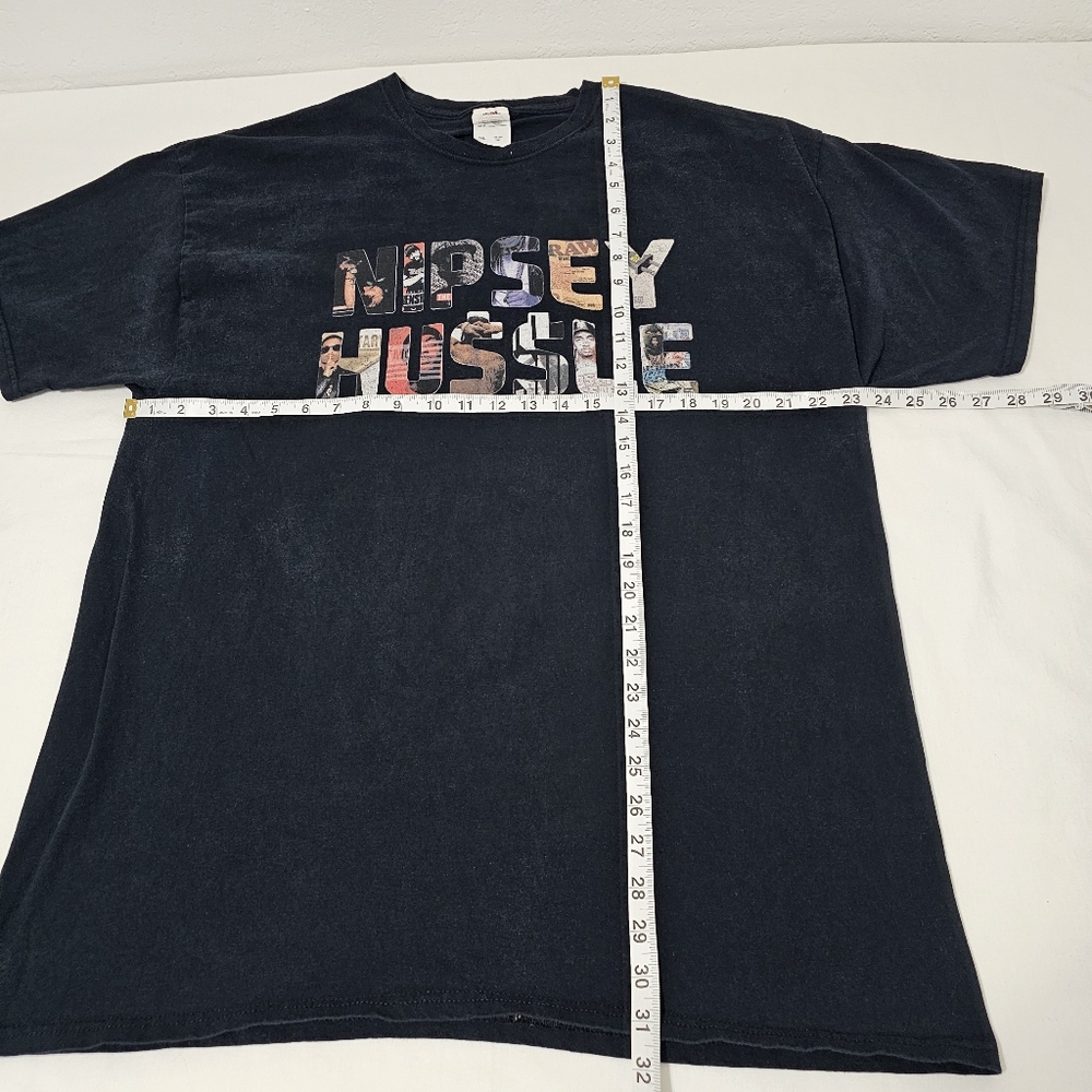 Nipsey Hussle by Fruit of the Loom T-shirt Men's Extra Large Fit 100% Cotton - Picture 2 of 5